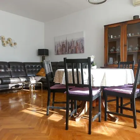 Апартаменты My Splity Nest